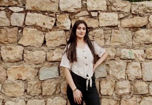 Azize Ayav